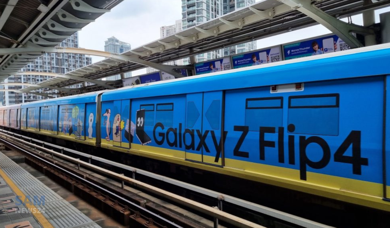Galaxy Z Flip 4 Train Ad in Thailand (1)