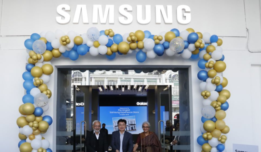 Samsung opens experience store in New Delhi